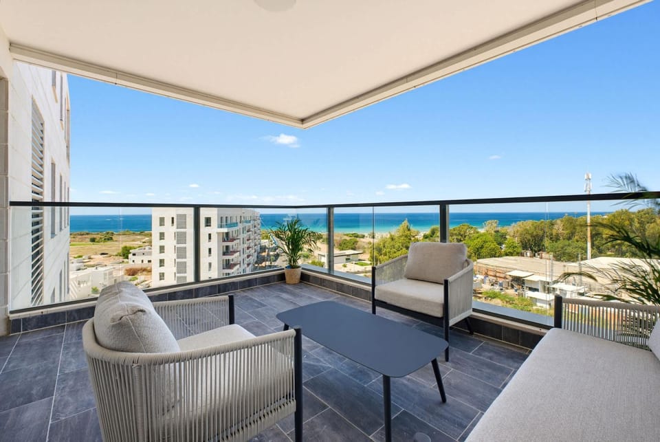 Luxury Coastal Escape in Achziv with Sea Views & Private Balcony by SeaNRent Apartment in North District