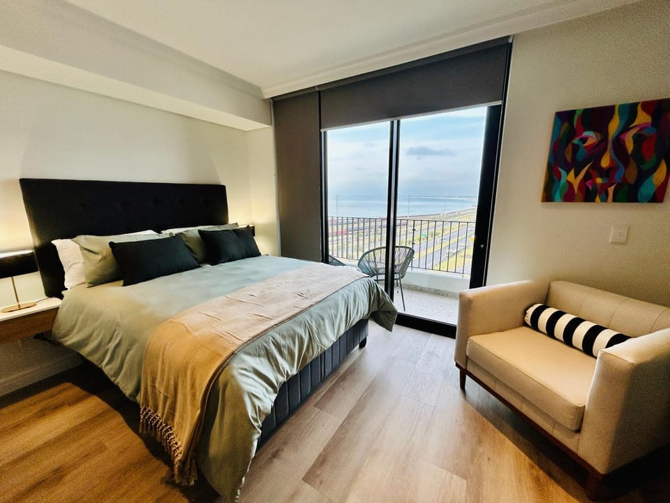 Bed, Natural landscape, View (from property/room), Balcony/Terrace, Photo of the whole room
