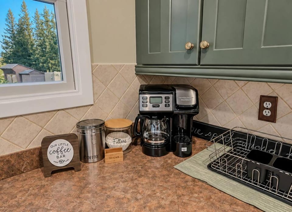 Coffee/tea facilities, Kitchen or kitchenette