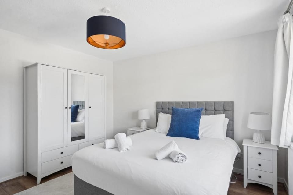 Holyport 3BR Home Near Windsor - By Tempstay House in Maidenhead