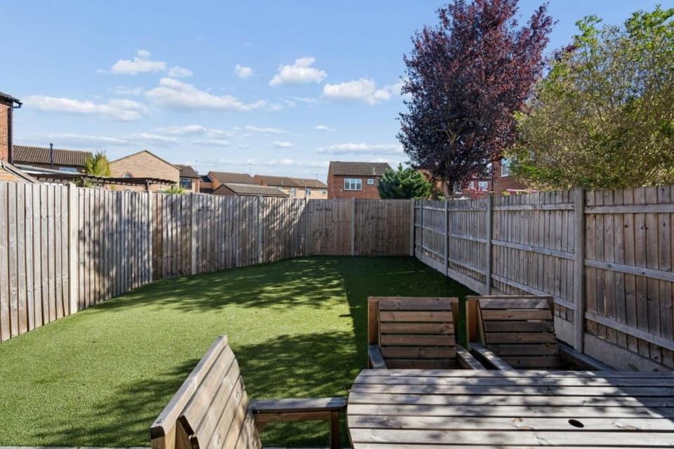 Holyport 3BR Home Near Windsor - By Tempstay House in Maidenhead