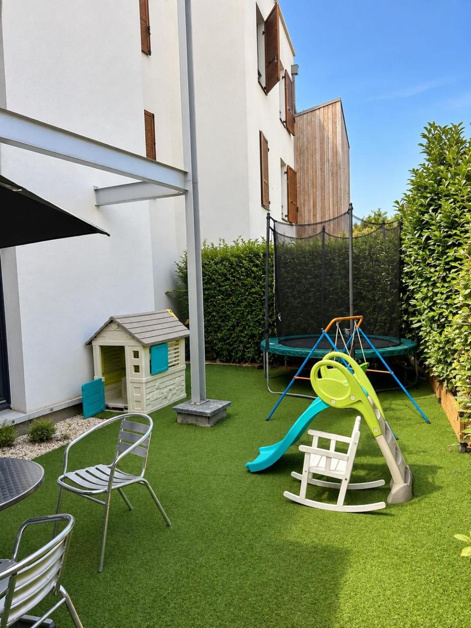 Appartement avec grand jardin À 10 min de Disneyland Paris Apartment in Bussy-Saint-Georges