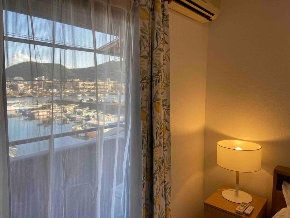 Natural landscape, Photo of the whole room, Bedroom
