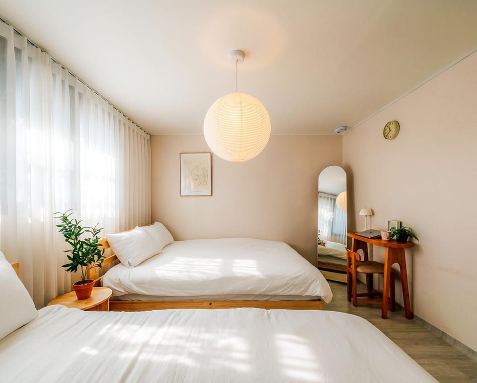 Bed, Photo of the whole room, Bedroom