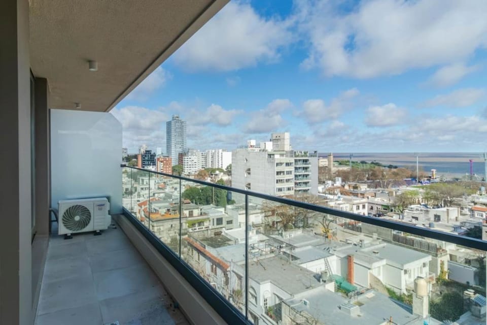 Exclusivo 1 dormitorio y garage con vista al Mar Apartment in Montevideo Department, Uruguay
