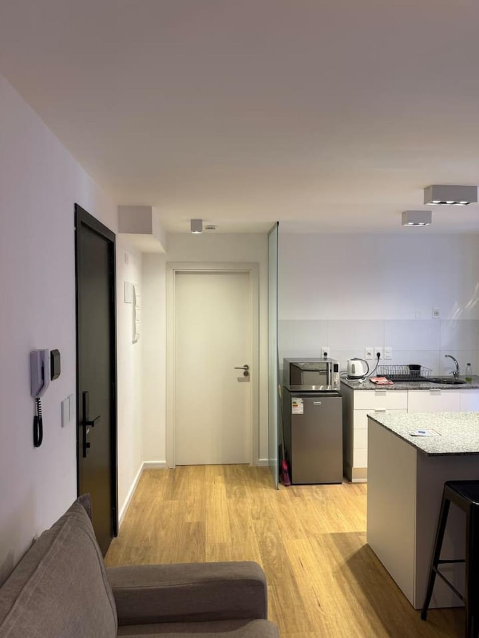 Canelones 1066 apto 511 Apartment in Montevideo Department, Uruguay