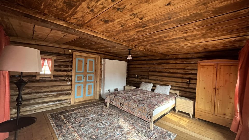 Bedroom, wardrobe