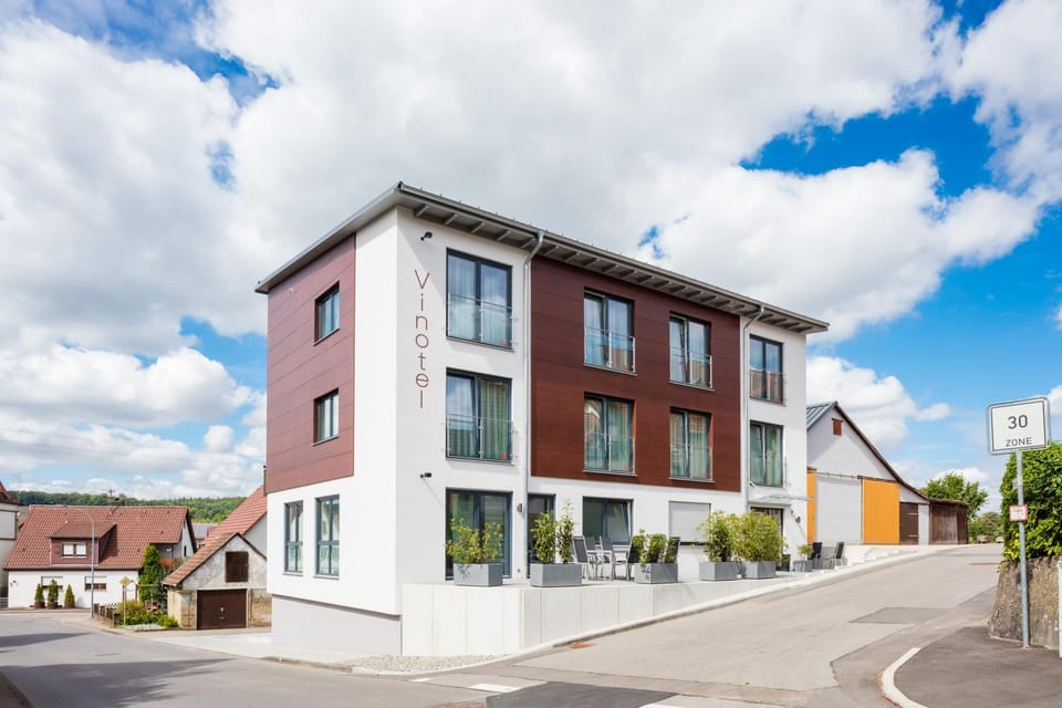 Property building, Facade/entrance