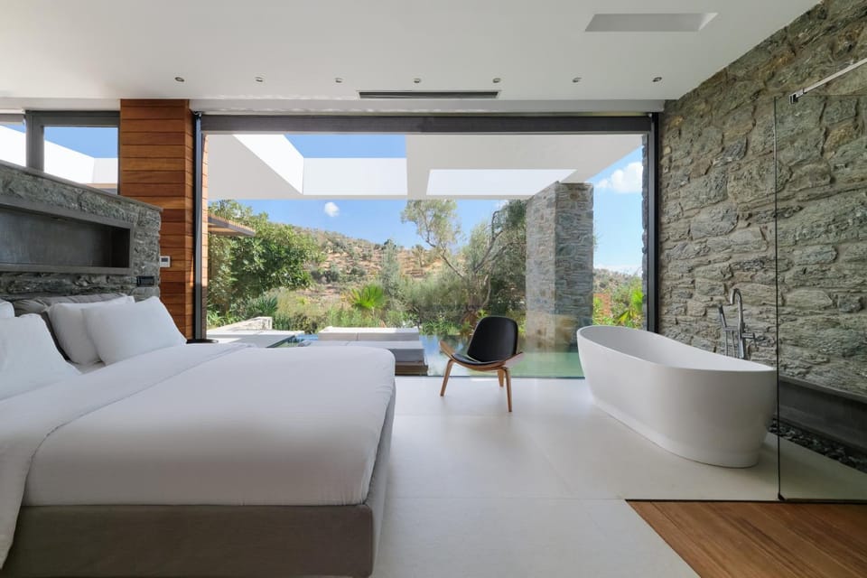 Bed, Bedroom, Bath