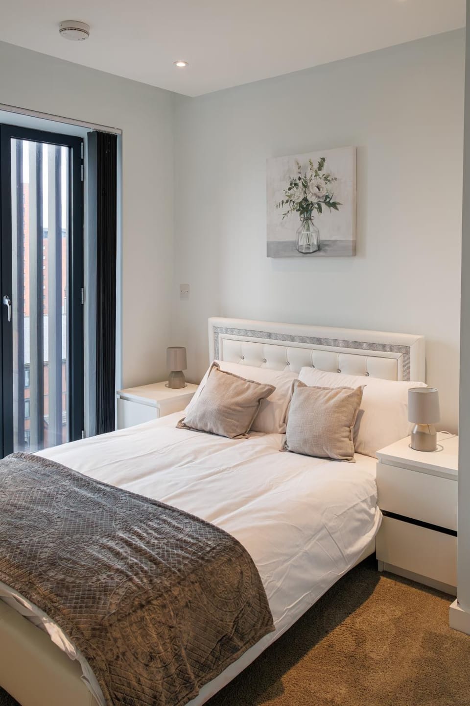 Stylish Apartment in Central Barnsley Apartment in Borough of Barnsley