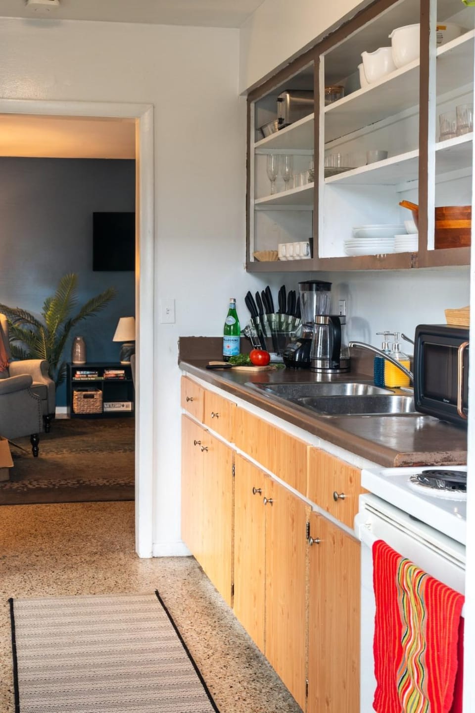 Kitchen or kitchenette