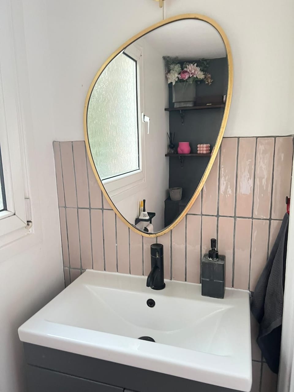 Bathroom, Decorative detail