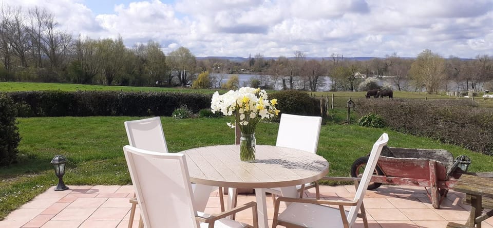 Patio, Garden, Lake view