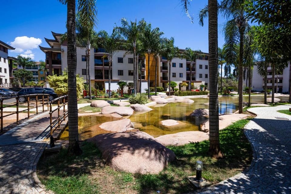 Life resort - Beira lago - localização e conforto Apartment in State of Goiás