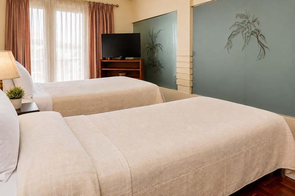 The Landmark I Jacuzzi and Kitchen Calacoto Apartment in La Paz