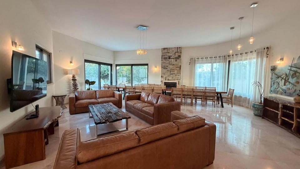 The Caesarea Estate Villa in Haifa District