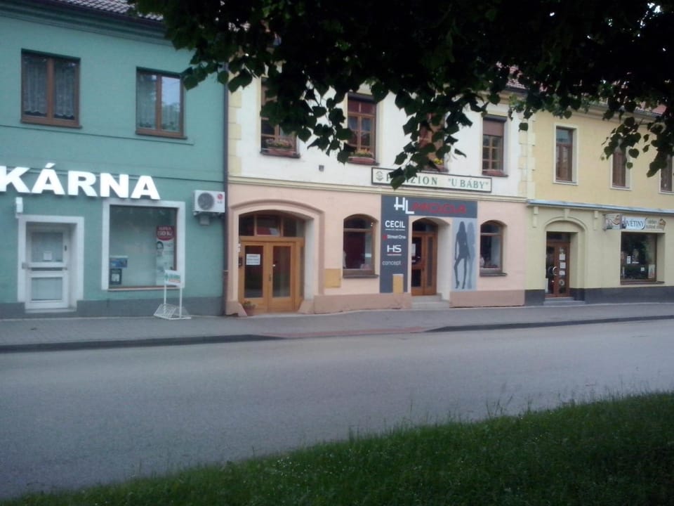 Property building, Fishing, Minigolf, Tennis court, Hiking, Cycling