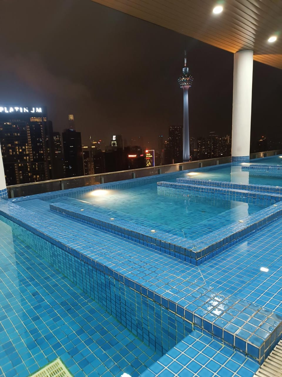 Night, City view, Pool view, Pool view, Swimming pool, Swimming pool