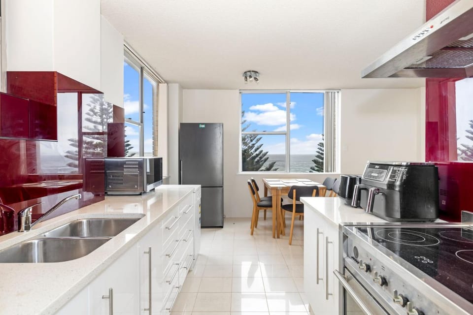 Tasman Towers - Ocean Front with Stunning Views - Unit 11 Apartment in The Entrance