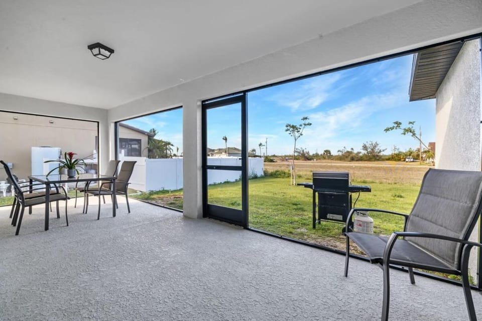 The Cape Escape Pet Friendly Modern Retreat House in Cape Coral