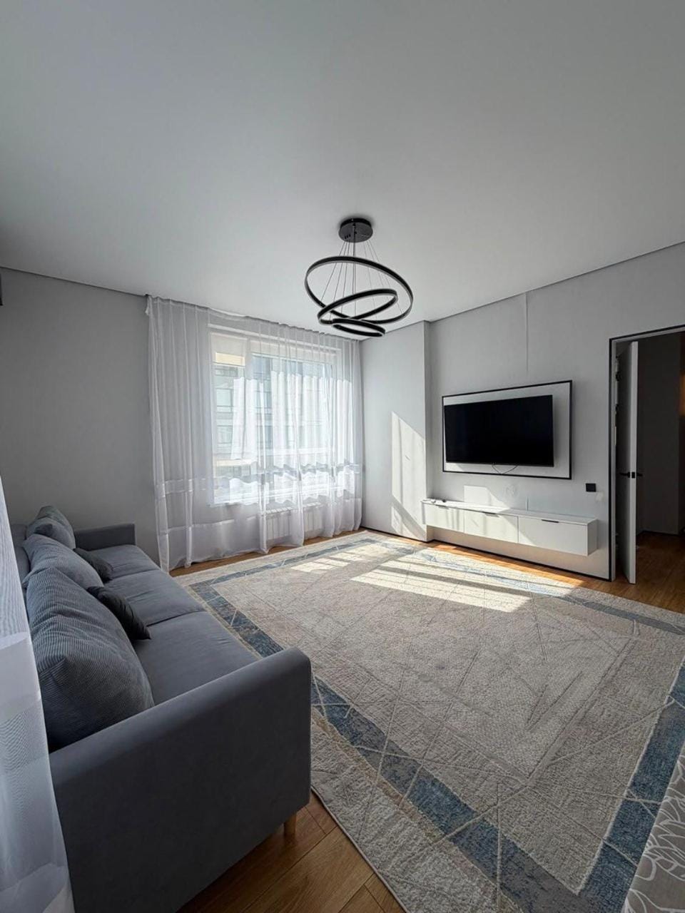 Communal lounge/ TV room, Living room, Seating area