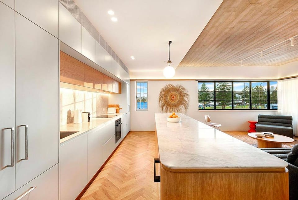 Coastal Bondi Escape Near Beach, Cafés & Dining Apartment in Sydney