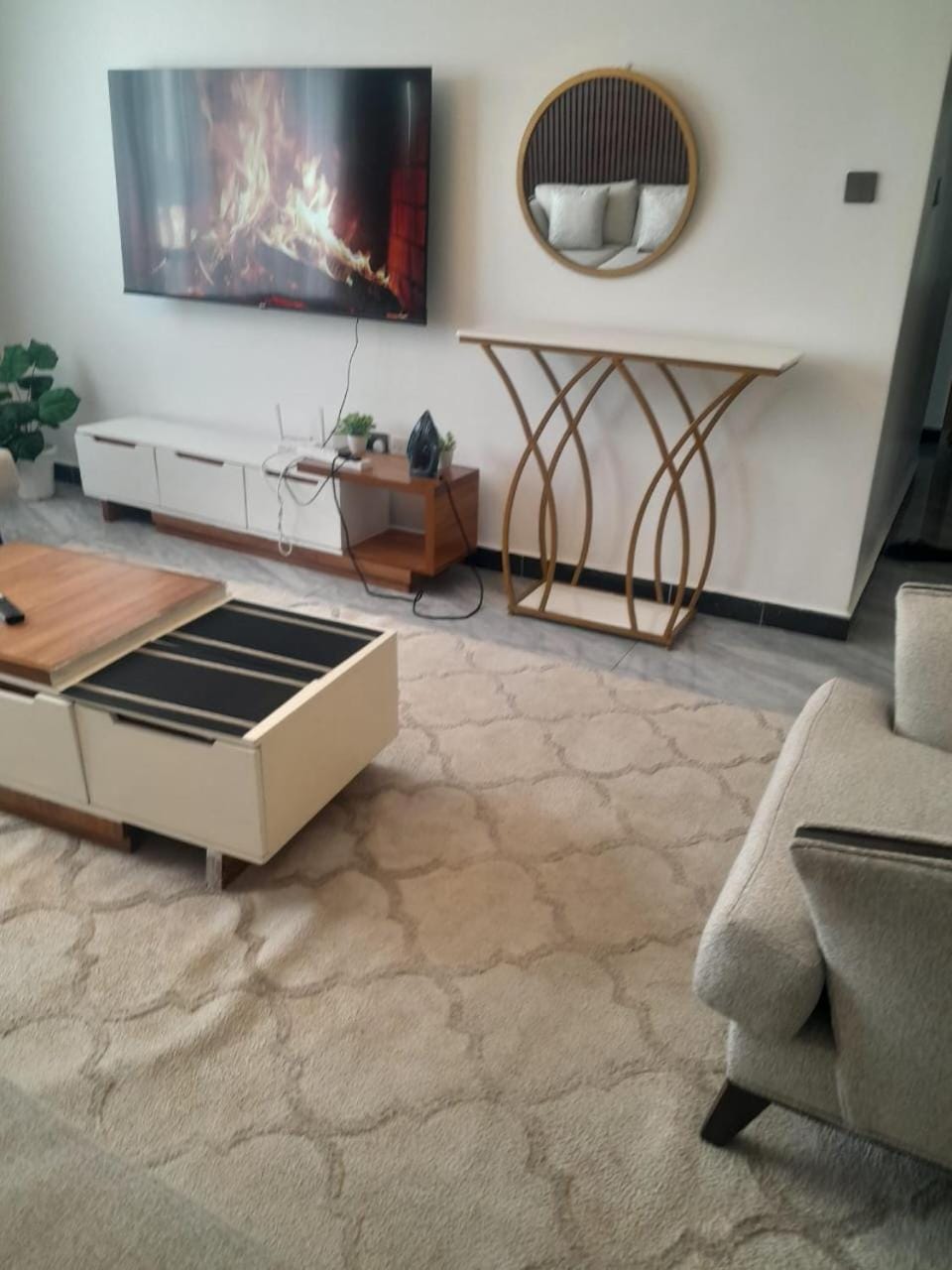 elegant executive three bedroom apartment with amazing city views,swimming pool,fully equipped gym and close proximity to major shopping malls and restaurants Apartment in Nairobi County