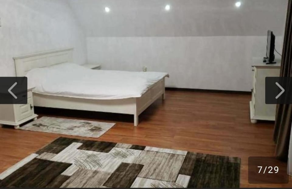 La Bătrânu Raulea Valeriu House in Romania