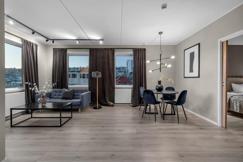 Living room, Seating area, Dining area, Bedroom