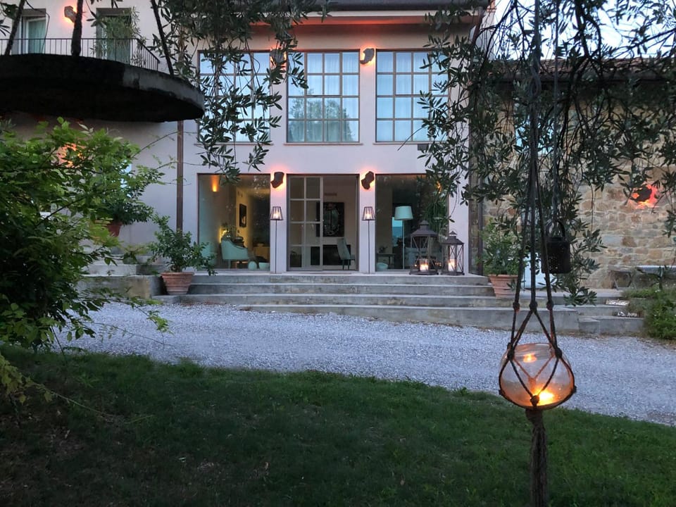 Property building, Facade/entrance, Spring, Summer, Garden, Autumn, On site