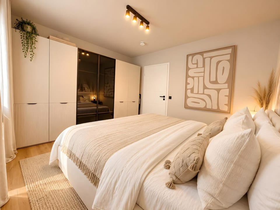Living room, Bedroom