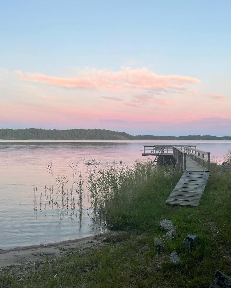 Vanhan paloaseman asunto meren äärellä Apartment in Uusimaa