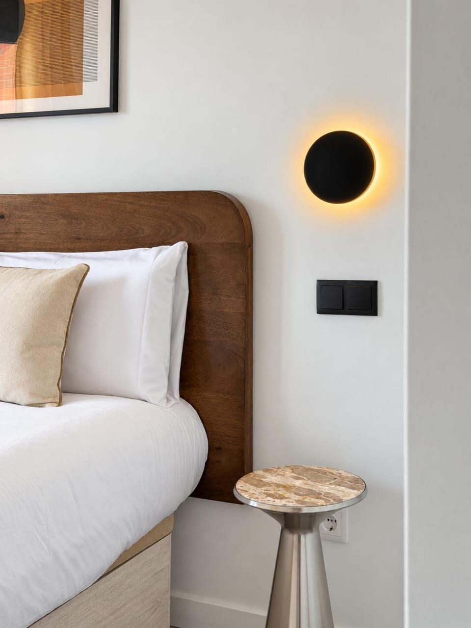 Bed, Photo of the whole room, Decorative detail, Bedroom