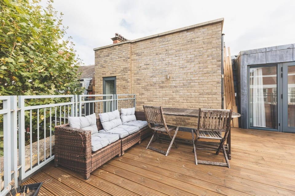 Patio, Balcony/Terrace, Seating area