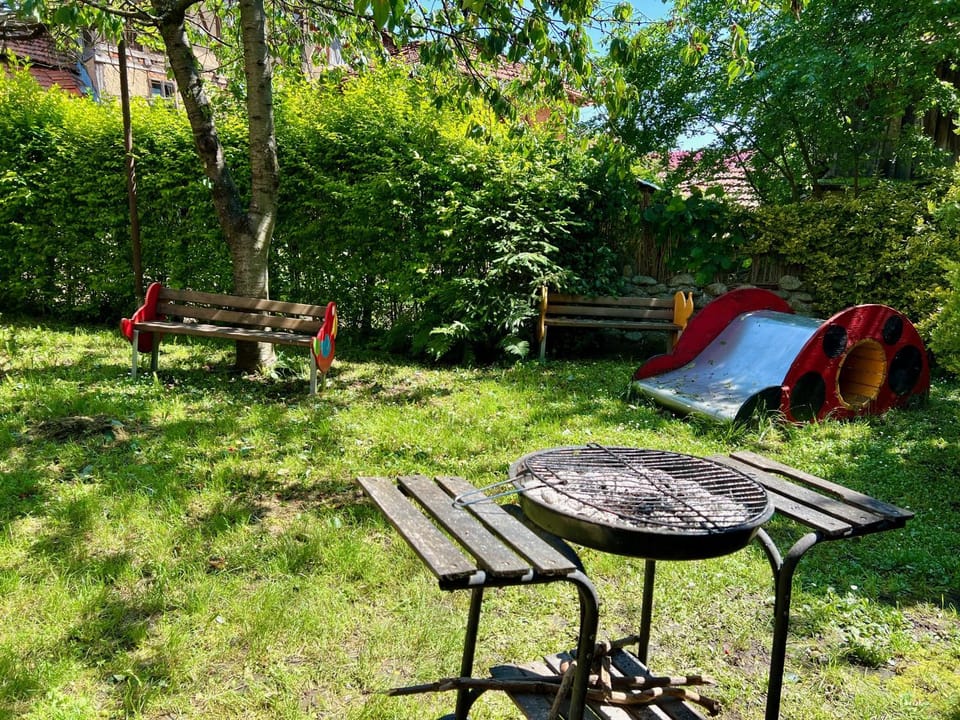 BBQ facilities, BBQ facilities, Children play ground, Garden