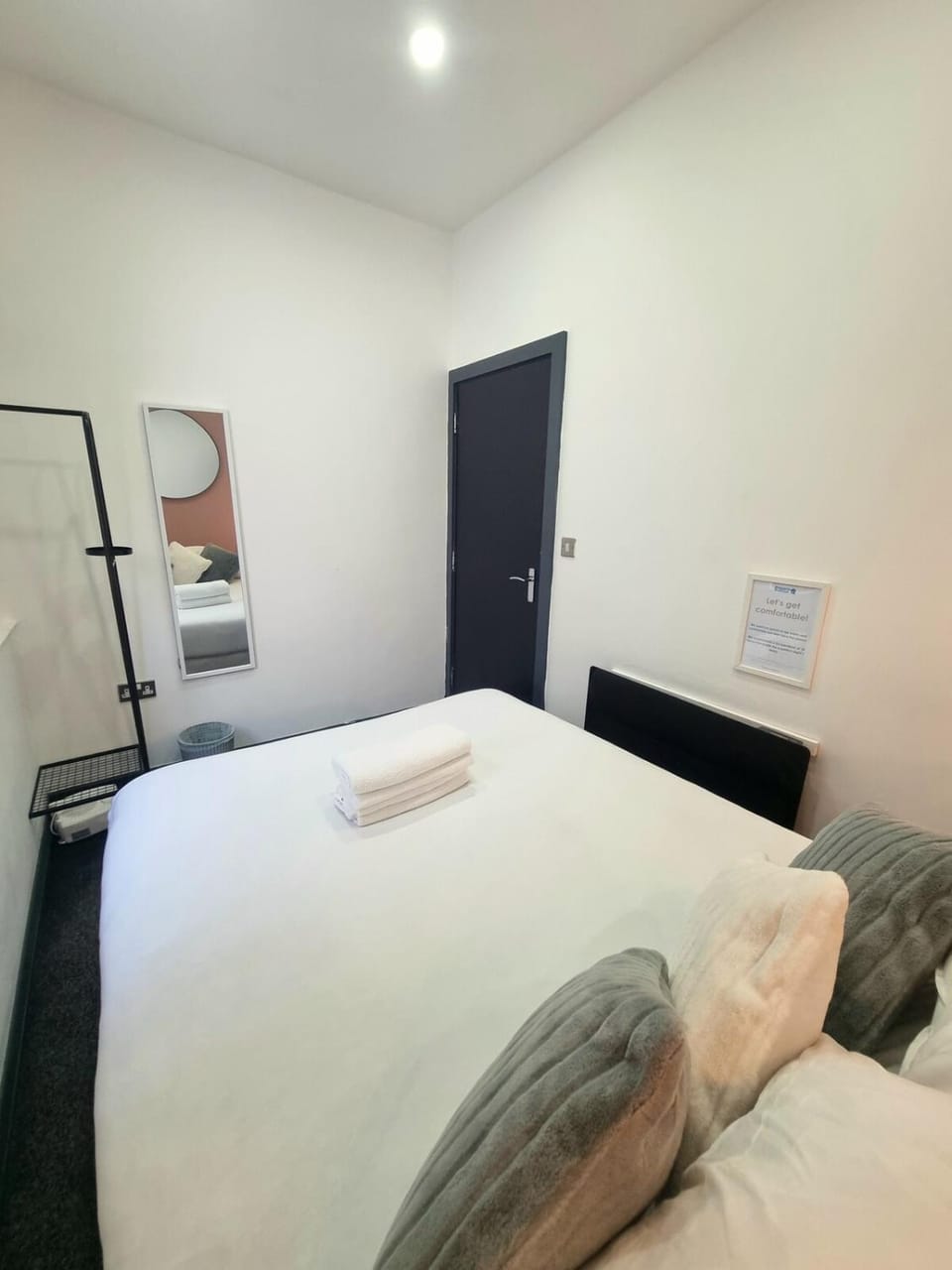 Hotel Linen, Self Check-in, Modern Stay, 25m, Cosmeston Apartment in Cardiff