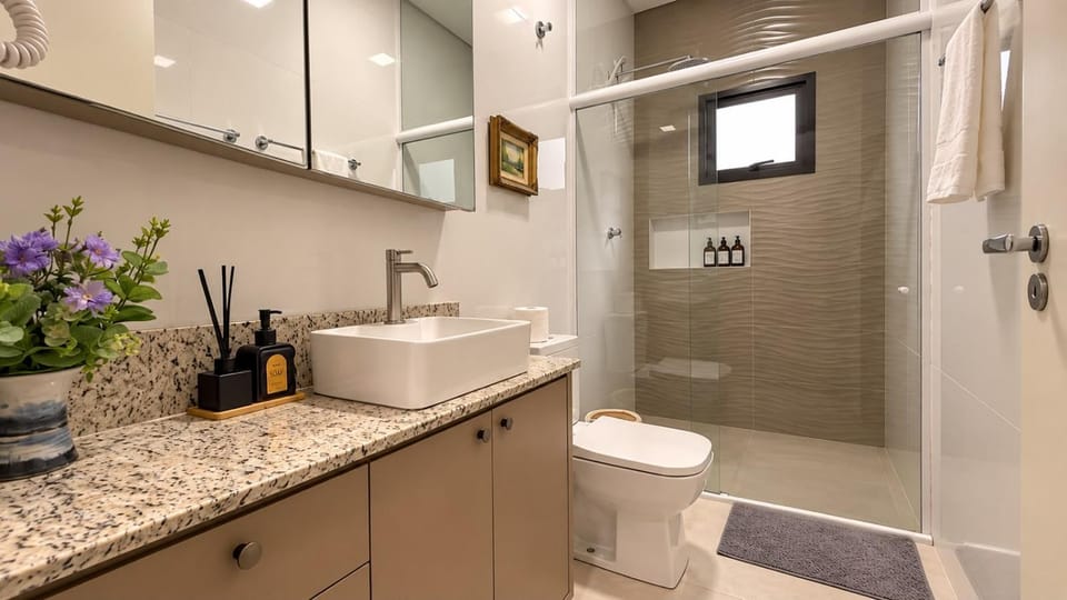 Shower, Bathroom, hair dryier, towels