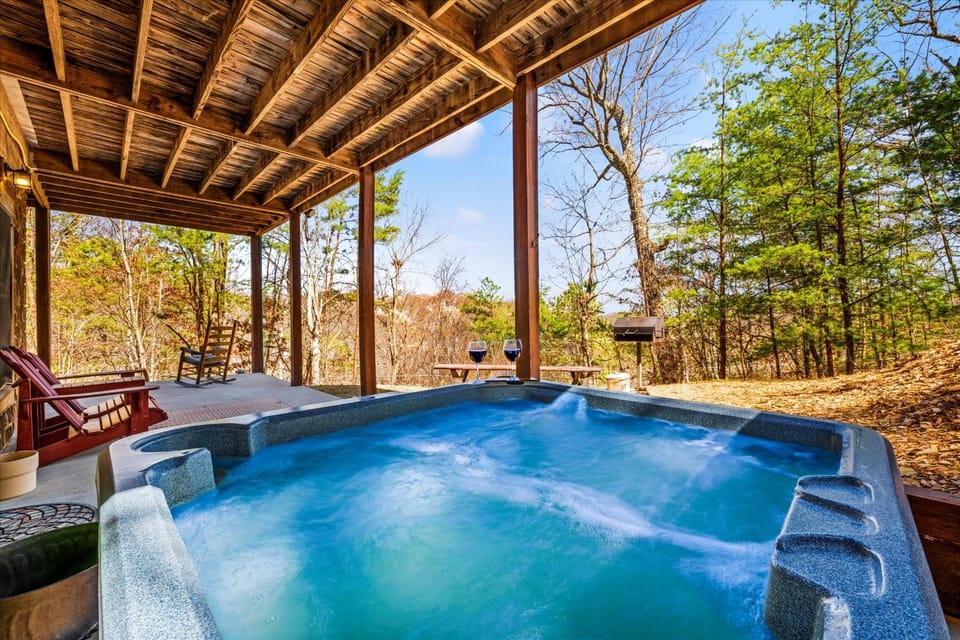 Hot Tub, Pool view