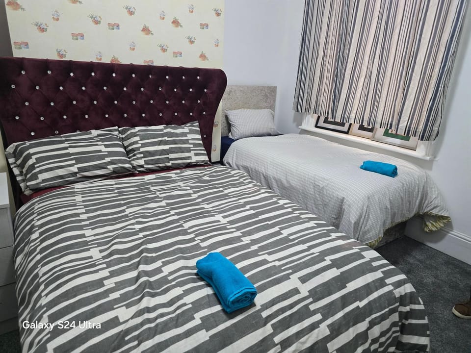 J & T Property Vacation rental in Grimsby