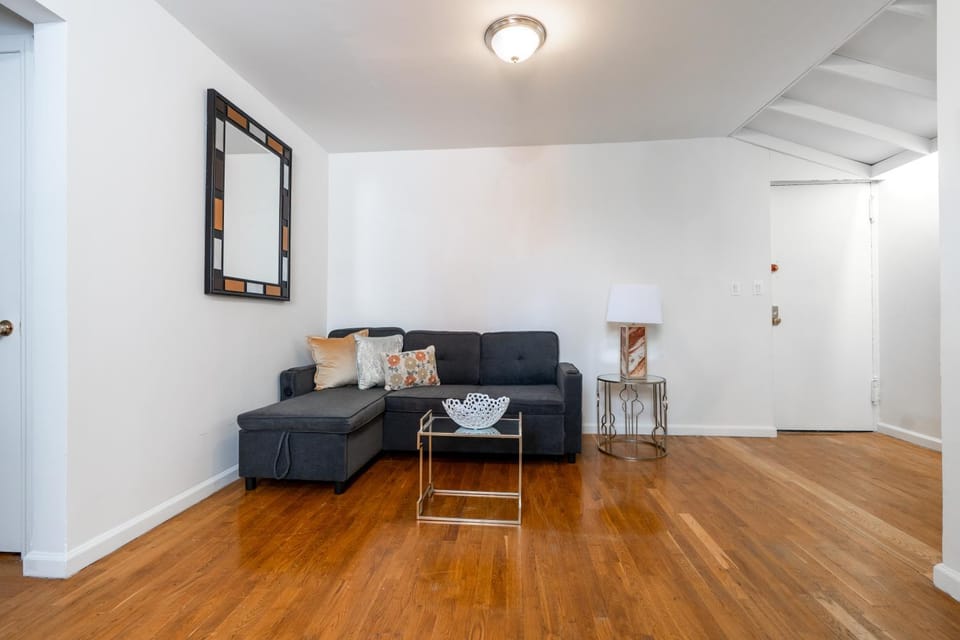 Stylish NYC Suite - Close to Subway Apartment in Harlem