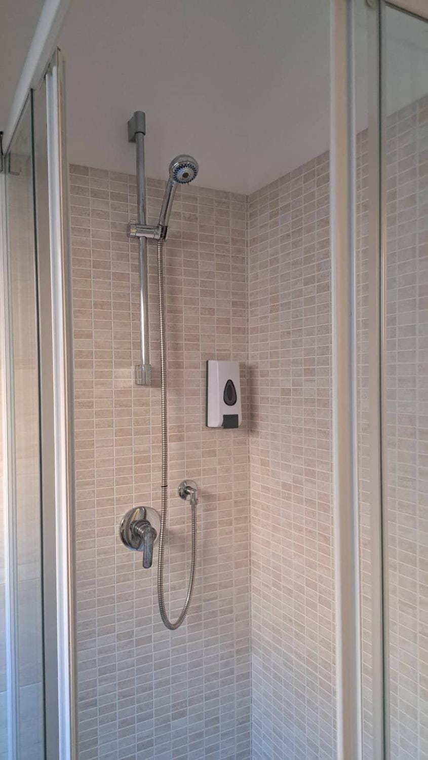 Two-Room Apartment Private Street - Central Bilocale Via Privata - Centrale Apartment in Milan