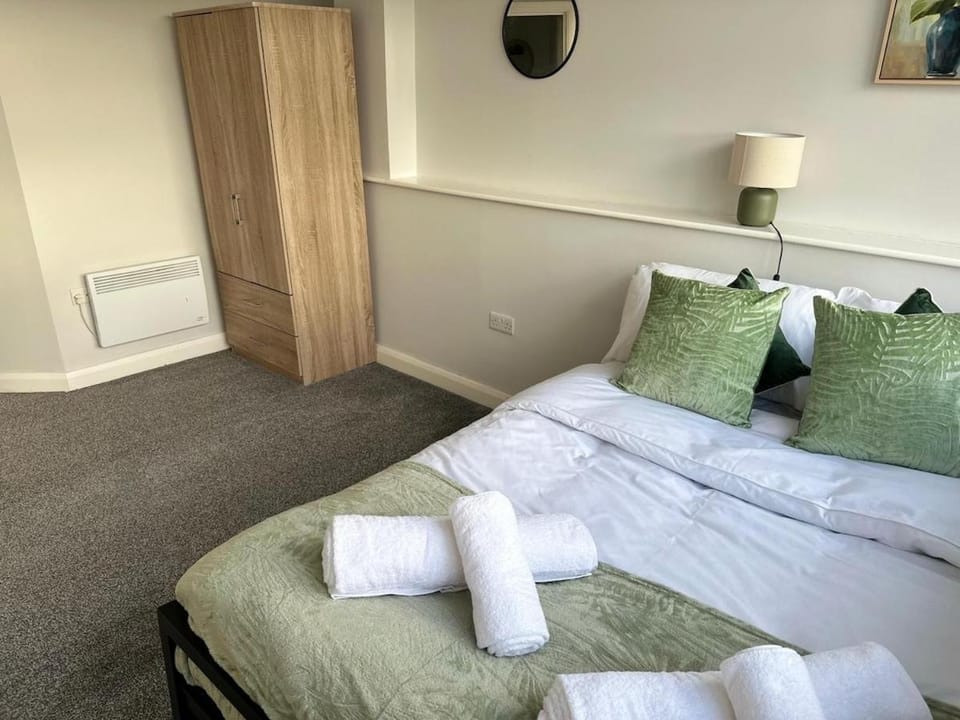 Accrington Central 2 bed sleeps 6 Apartment in Rossendale