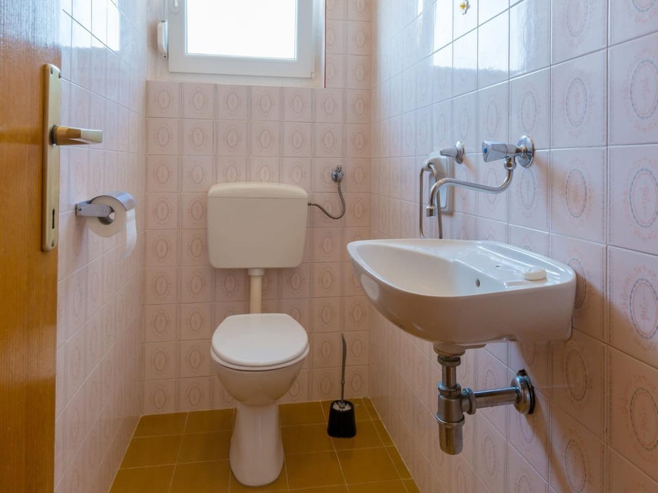 Toilet, Other