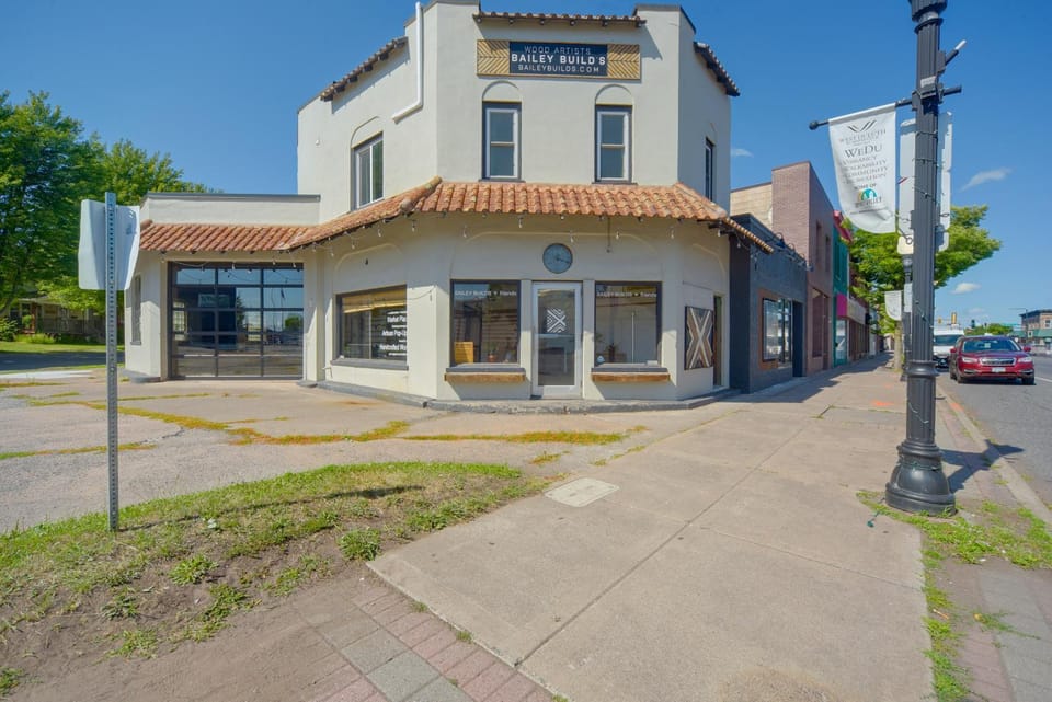 Charming Couple's Gem in Duluth w/ Enclosed Porch Apartment in Superior