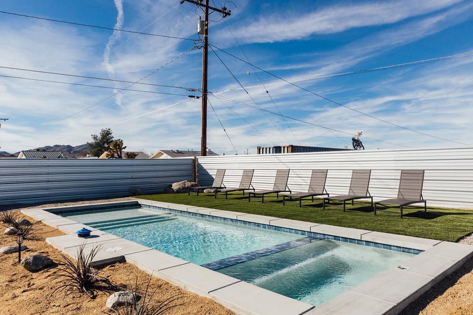 Midnight Sun Custom pool, pickleball court, spa Villa in Southern California