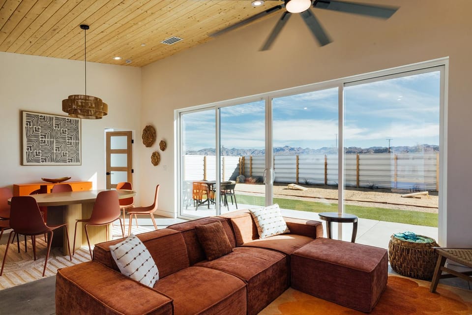 Midnight Sun Custom pool, pickleball court, spa Villa in Southern California