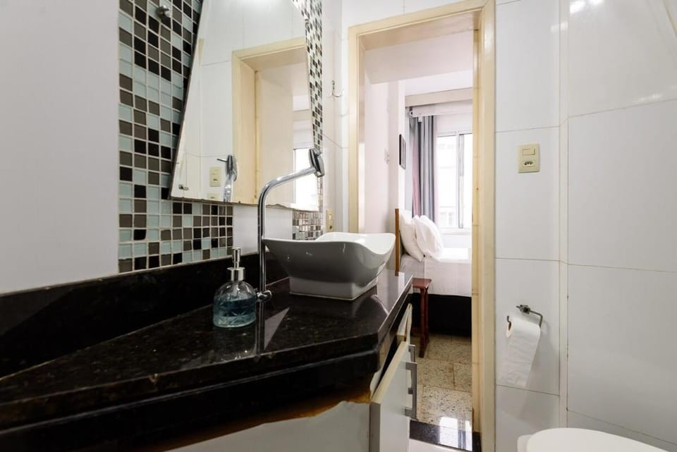 Apartamento em Copacabana perto da praia e metro! Apartment in Rio de Janeiro