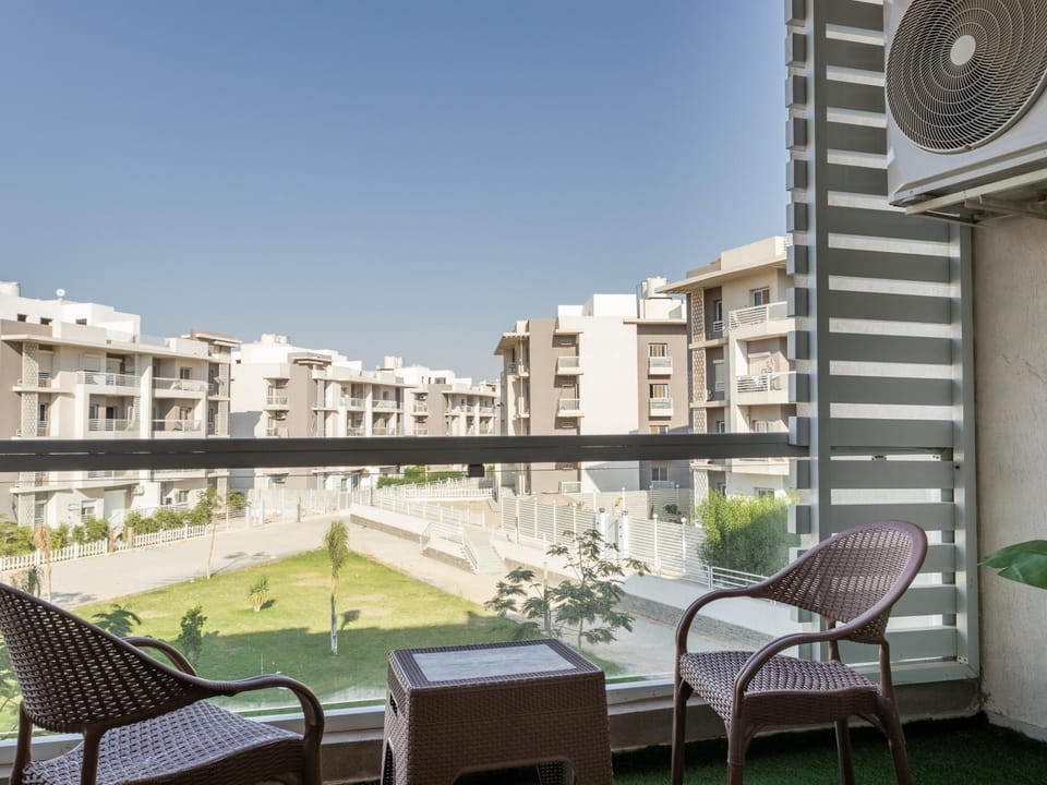 Luxurious 3Bd Hotel APT in compoud Sheikh Zayed with Panoramic Green Views Apartment in Egypt