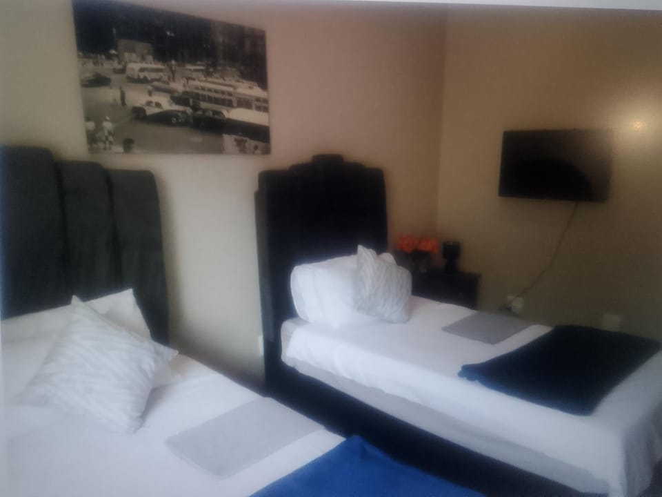 Guesthouse on Long Bed and Breakfast in Sandton