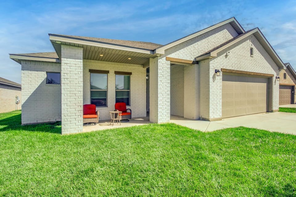 Play & Unwind! Home w/ Fenced Yard in Amarillo House in Amarillo